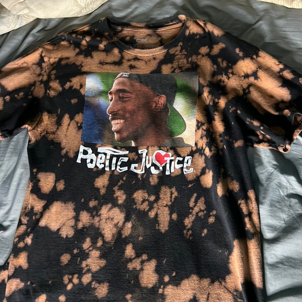 Poetic justice/ Tupac shirt, size L